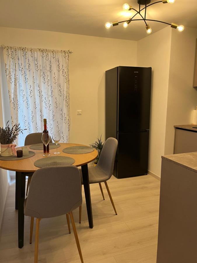 Apartment A & N With Free Private Parking Pula Zewnętrze zdjęcie